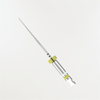 Limes rotatives MiniKut EZT en nickel-titane traité thermiquement pour la négociation canalaire, section carrée à quatre angles de coupe et blister de 6 instruments stériles